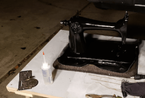 5 Fun Ways to Customize an Old Sewing Machine